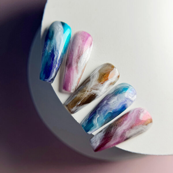 Capsule Nail Art | Fumée irrédescente | Français