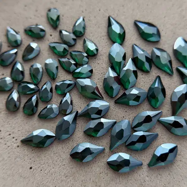 marie-eve-mongeau-diamants formes-emeraude-metallisee8